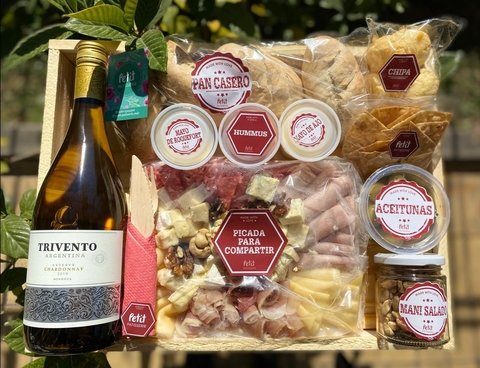 PICADA SALADA CON VINO TINTO O BLANCO