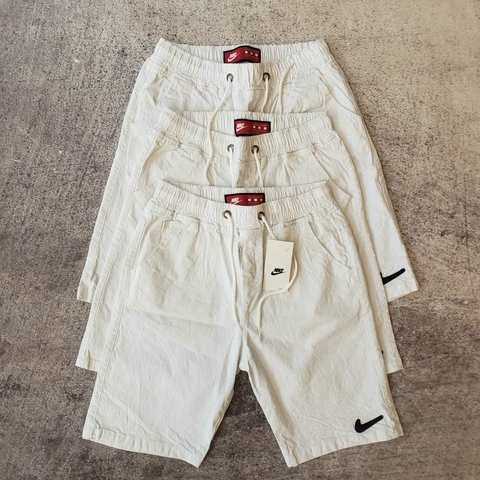 Bermuda Gabardina Nike