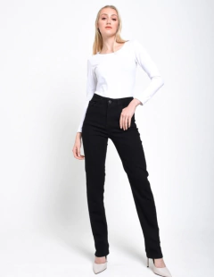 Jean Recto Negro tiro alto elastizado - comprar online