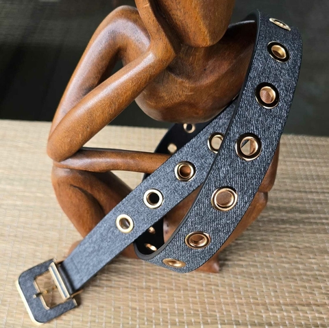 CI-0195- Cinto tipo jeans todo ilhos dourado - comprar online