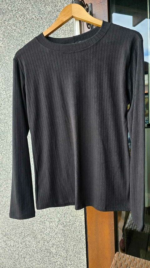 BS-0890- Blusa basica malha canelada preta - comprar online