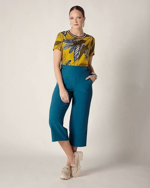 Calça Caroll 23069 pantacur com bolso faca crepe