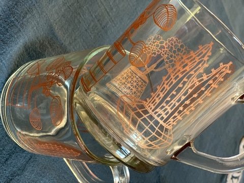 Taza de vidrio cobre
