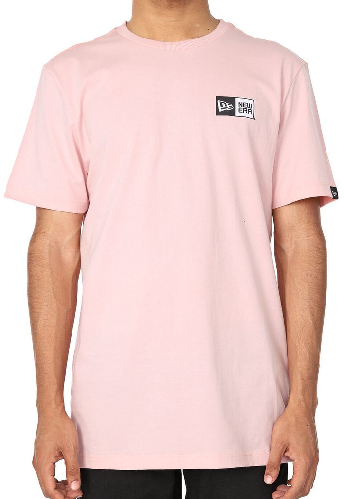 Camiseta New Era Logo Rosa
