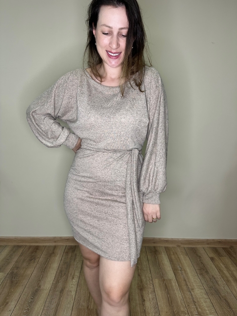 Vestido com toque peluciado café com leite Suzana