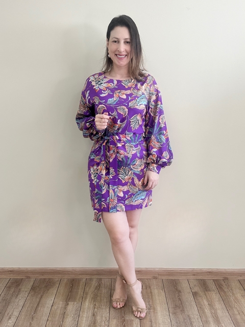 Vestido curto roxo estampadado com cinto Greta