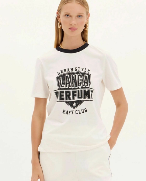 T shirt manga curta com estampa local Lança Perfume Easy