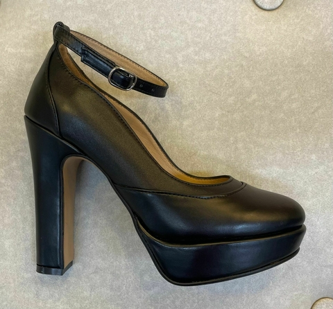 PLATAFORMA TACO ALTO CON PULSERA FIORELLA
