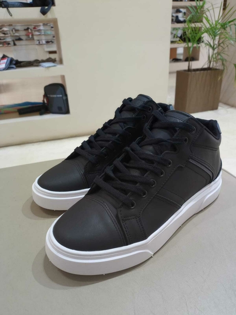 Bota Acordonada GIULI - comprar online