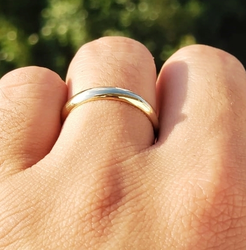 ALIANÇA NAO ANATOMICA ABALUADA