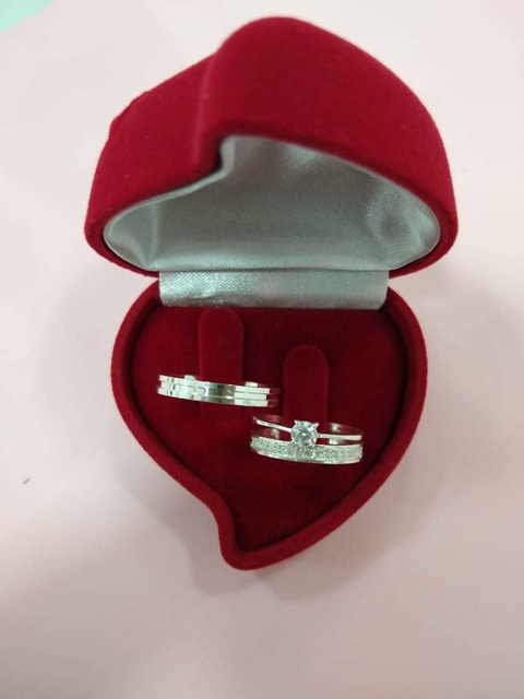 ALIANÇA COMPROMISSO COM PEDRAS ZIRCONIA