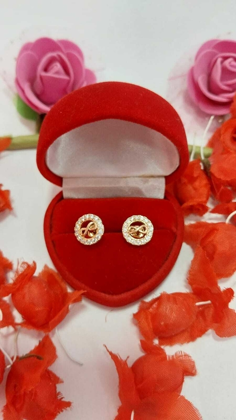 BRINCO FOLHEADO INFINITO