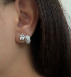 Brinco oval com zircônia prata 925 com banho de rodio na internet