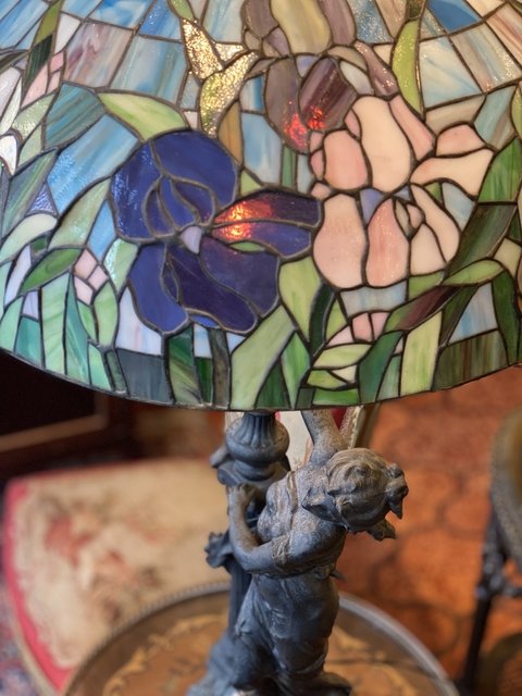 Luminária francesa em petit bronze estilo Tiffany