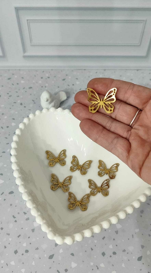 RECORTE BORBOLETA VAZADA MODELO 2