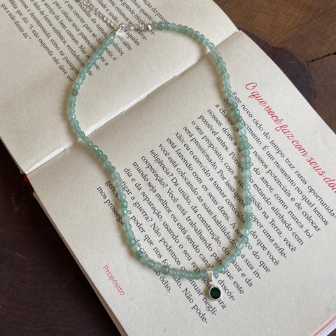 Choker quartzo verde facetado com pingente ponto de luz de zircônia