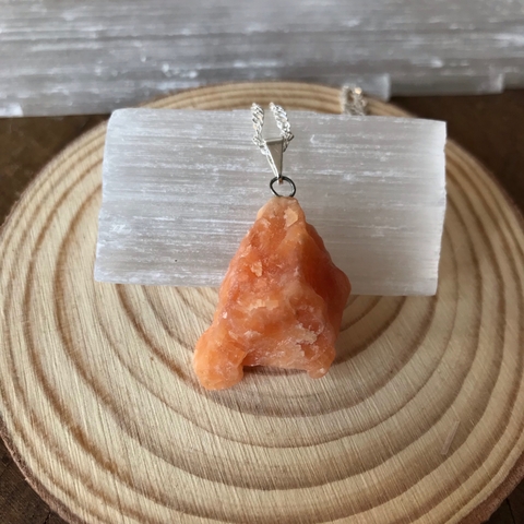 Colar calcita laranja