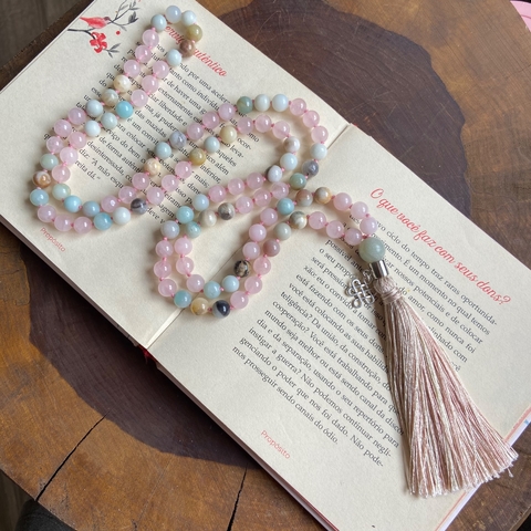 Japamala de 108 contas de quartzo rosa, amazonita e pingente do nó infinito