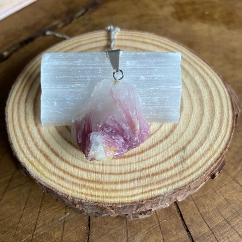 PINGENTE TURMALINA RUBELITA