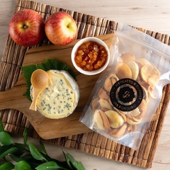 GORGONZOLA CREMOSO COM COMPOTA DE MAÇÃ