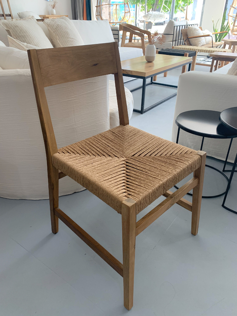 Silla Camelia petiribi