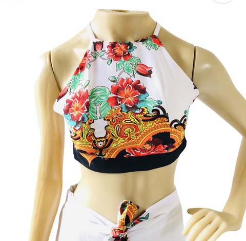Blusa Cropped Frente Única Branca Estampa Floral com Bojo M
