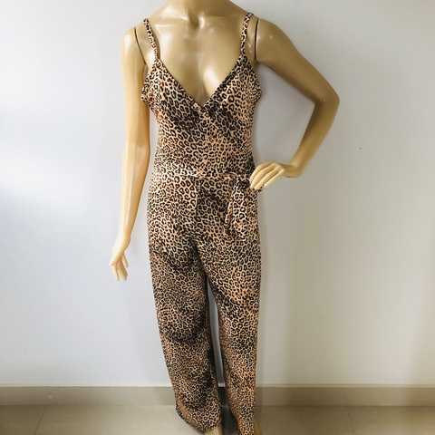 Macacão Longo Decotado Oncinha Animal Print Caedu P