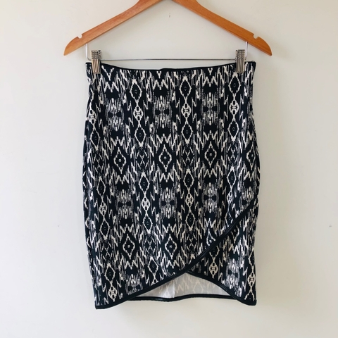 Saia Midi Assimétrica Parigi G