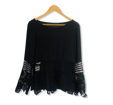 Bata Preta Renda com Transparência Biani 40 Nova