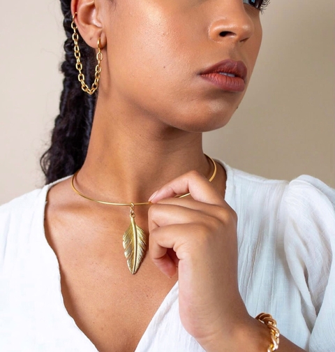 Choker com Pingente de Folha