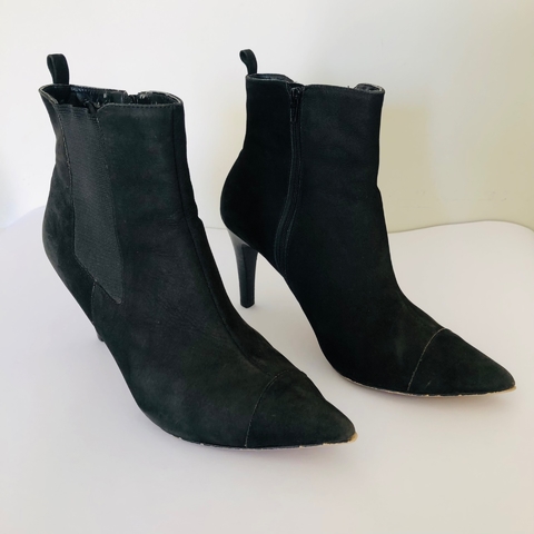 Bota Cano Curto Salto Fino Preta Ferrarezi 39