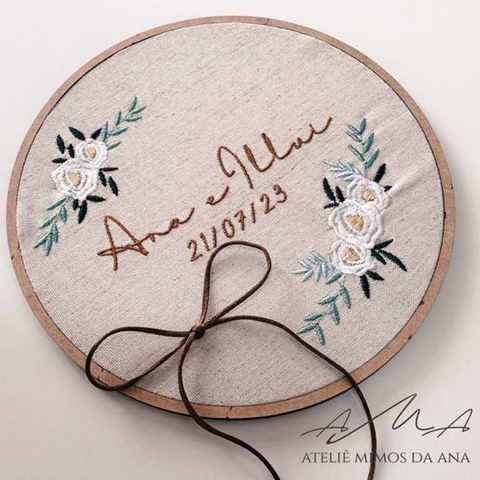 Porta Alianças Bastidor Ana e Ilui