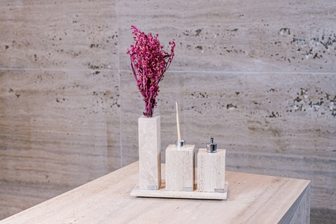 Kit para Lavabo em Travertino Romano com 4 peças com saboneteira