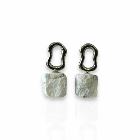 BRINCO ORGÂNICO COM PEDRA NATURAL