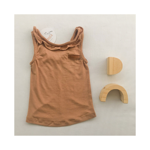 Musculosa Julia Tostado