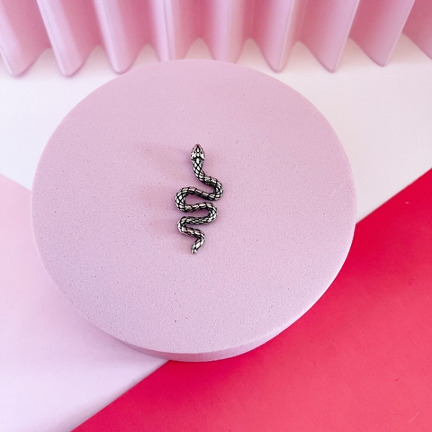 Pingente serpente trabalhada