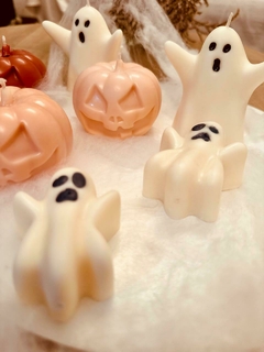 Vela Halloween en internet