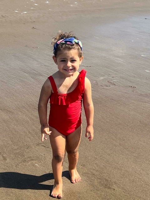 Docena de Entera de nena con volado a un hombro. Art 1053