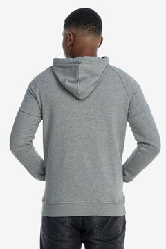 CASACO DE MOLETOM COM CAPUZ - comprar online