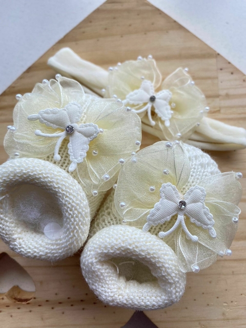 Kit Sapatinho Tricot e Faixinha Luxo Borboletas - comprar online
