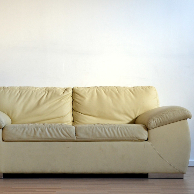 Sofá 2 Lugares Beny Base de Madeira Linho Cotton Bege - comprar online