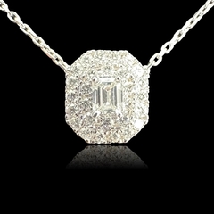 Gargantilha Square First