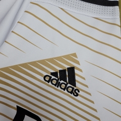 20/21 BENFICA THIRD na internet