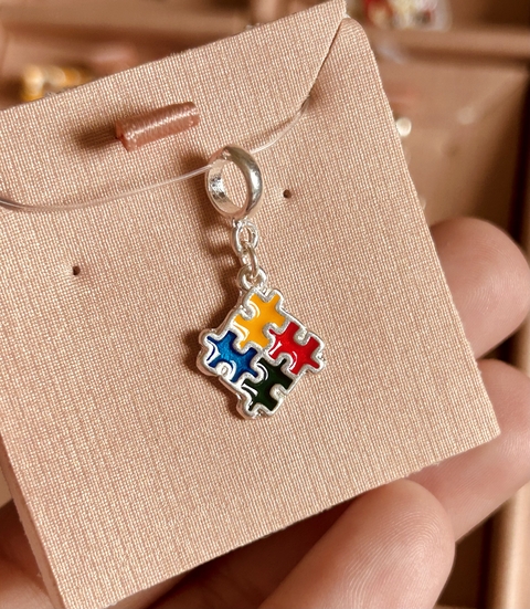 Berloque Neurodiversidade banhado a prata 925 - comprar online