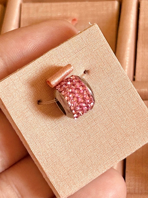 Berloque Separador Rosa cravejado em Aço Inox - comprar online