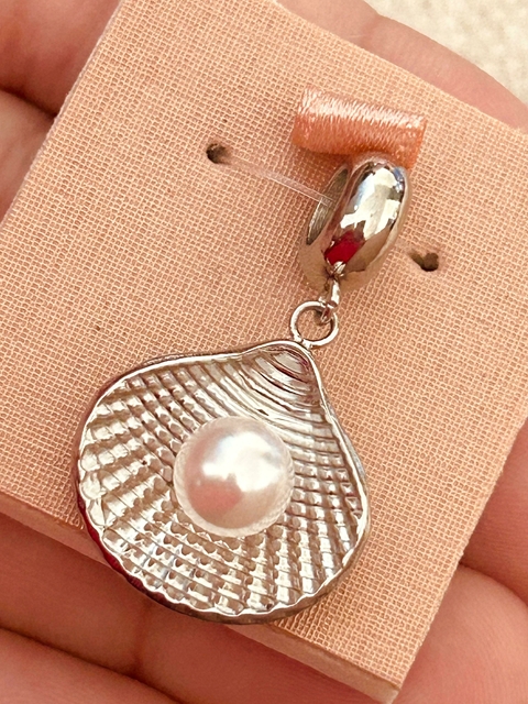 Berloque Conha com pérola em Aço Inox (G) - comprar online