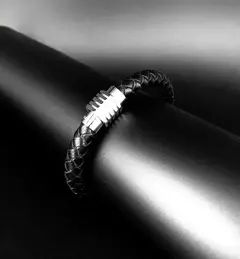 Pulsera de Cuero y Acero Nut 21.5 cm en internet