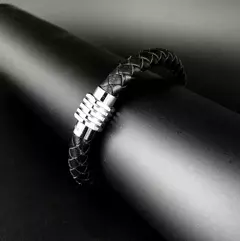 Pulsera de Cuero y Acero Nut 21.5 cm - comprar online