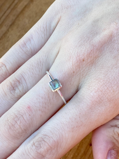 Anel Labradorita Quadrada