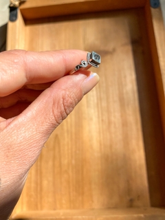 Anel de Topázio na internet